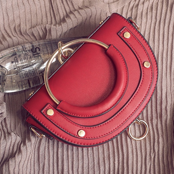 European Retro Rivet Handbag - Picture 5 of 8